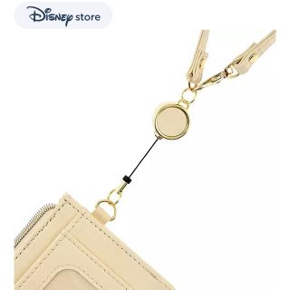 Disney - ディズニーストア バンビ&とんすけ パスケース リール式 の ...