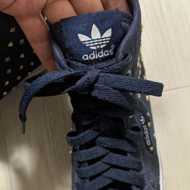 adidas(アディダス)のadidas レディースの靴/シューズ(スニーカー)の商品写真