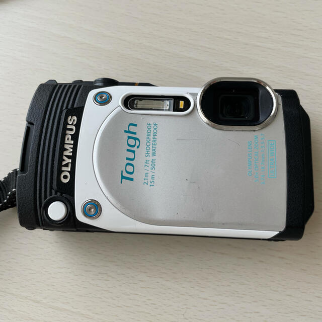 OLYMPUS(オリンパス)の2時間限定値下げ！OLYMPUS STYLUS TG-870  SDカード付き スマホ/家電/カメラのカメラ(コンパクトデジタルカメラ)の商品写真