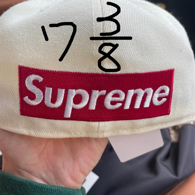 Supreme Reverse Box Logo New Era ホワイト