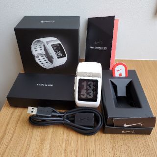 ナイキ(NIKE)のNIKE+ SPORTWATCH GPS WHITE/SILVER(腕時計(デジタル))