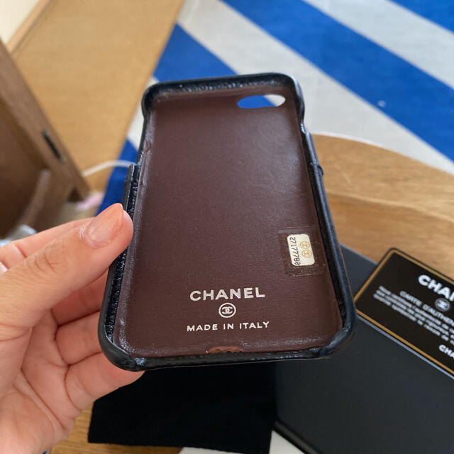 CHANEL(シャネル)のりらっくすshop 様 スマホ/家電/カメラのスマホアクセサリー(iPhoneケース)の商品写真