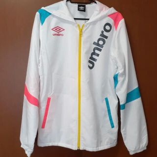 アンブロ(UMBRO)のUMBRO ウィンドブレーカー(ナイロンジャケット)