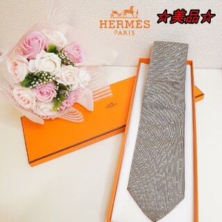 エルメス(Hermes)の美品 HERMES エルメス 高級 小紋柄 十字 シルク ネクタイ グレー(ネクタイ)