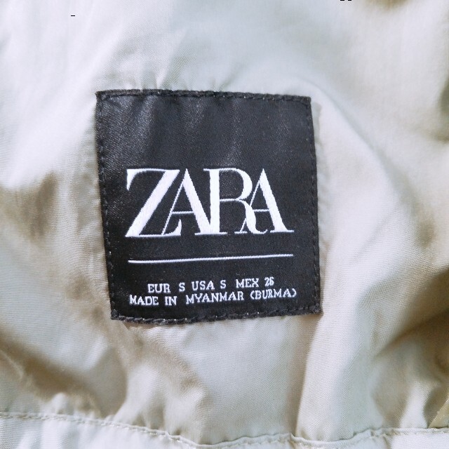 ZARA(ザラ)のZARA マウンテンパーカー レディースのジャケット/アウター(ミリタリージャケット)の商品写真