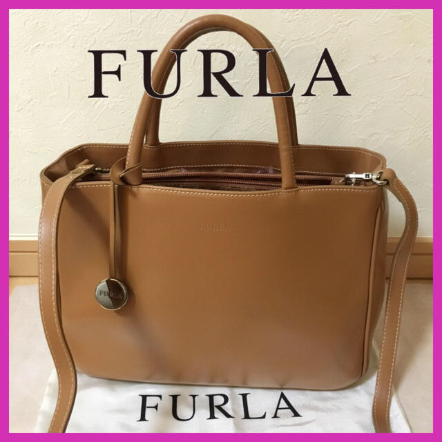 Furla(フルラ)の美品❤️FURLAフルラ ハンドバッグ 斜め掛け ロングショルダー付属 レディースのバッグ(ハンドバッグ)の商品写真