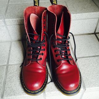 Dr.Martens - 10ホール チェリーレッドの通販 by shop|ドクター Dr.Martens - 10ホール チェリーレッドの通販 by shop|ドクター