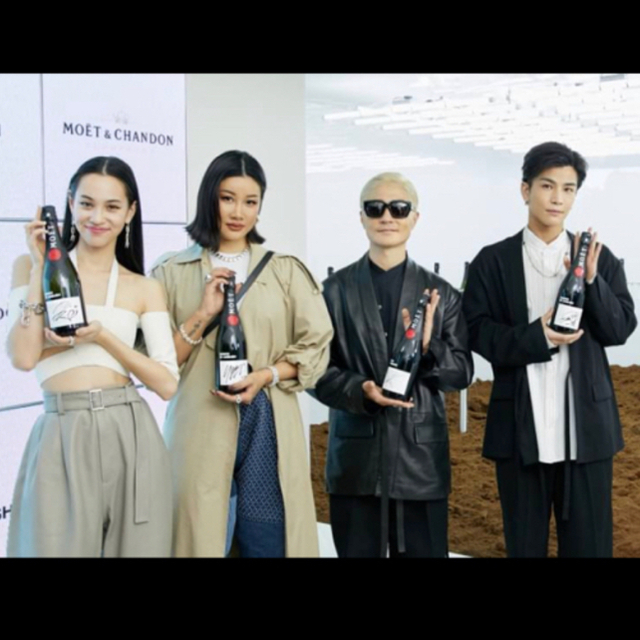 AMBUSH(アンブッシュ)のMoët&Chandon AMBUSHコラボ yoon 食品/飲料/酒の酒(シャンパン/スパークリングワイン)の商品写真