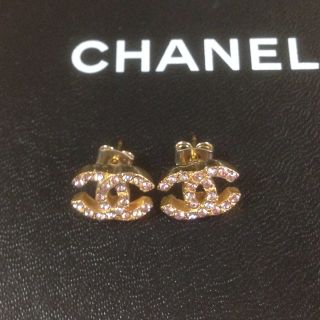 CHANEL - シャネル ピアス ゴールド ラインストーンの通販 by sakulove