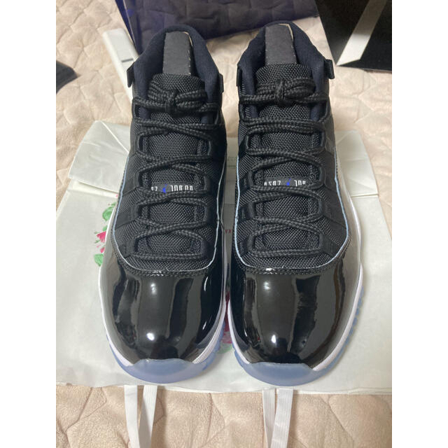 Air Jordan 11 Retro スニーカー　新品　箱付き