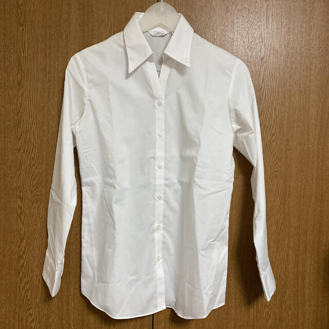 ワイシャツ 白シャツ ブラウス レディースのトップス(シャツ/ブラウス(長袖/七分))の商品写真