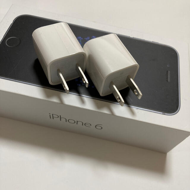 Apple(アップル)のiPhone 純正　USB電源アダプター　２個セット　新品未使用品 スマホ/家電/カメラのスマホアクセサリー(その他)の商品写真