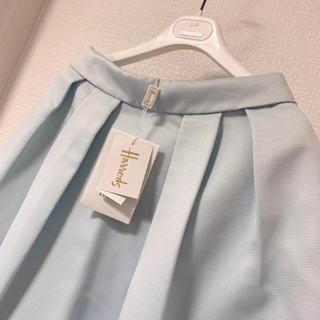 Harrods(ハロッズ)のHarrodsハロッズ❤️新品❤️アイスシャーベットミントタックスカート2 レディースのスカート(ひざ丈スカート)の商品写真