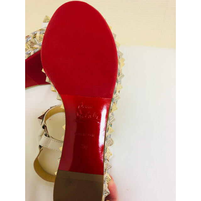 Christian Louboutin(クリスチャンルブタン)の新品未使用　クリスチャンルブタン　カタクロウ　サンダル  36 レディースの靴/シューズ(サンダル)の商品写真