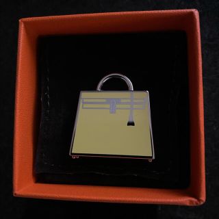 エルメス(Hermes)のお値下げ！HERMES キュリオジテ　ケリー型チャーム　イエロー✖️シルバー(チャーム)