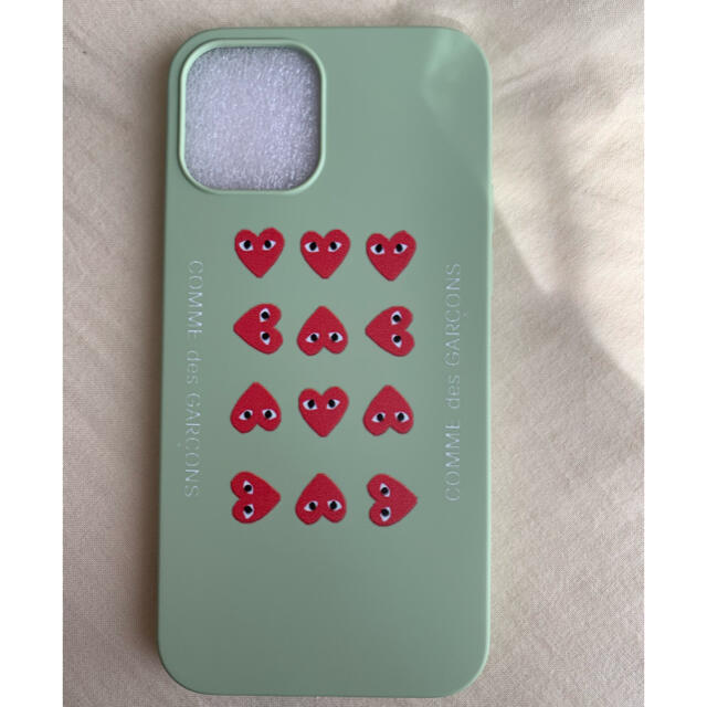 COMME des GARCONS(コムデギャルソン)の新品　iPhone12 iPhoneケース　シンプル　ハート　 スマホ/家電/カメラのスマホアクセサリー(iPhoneケース)の商品写真