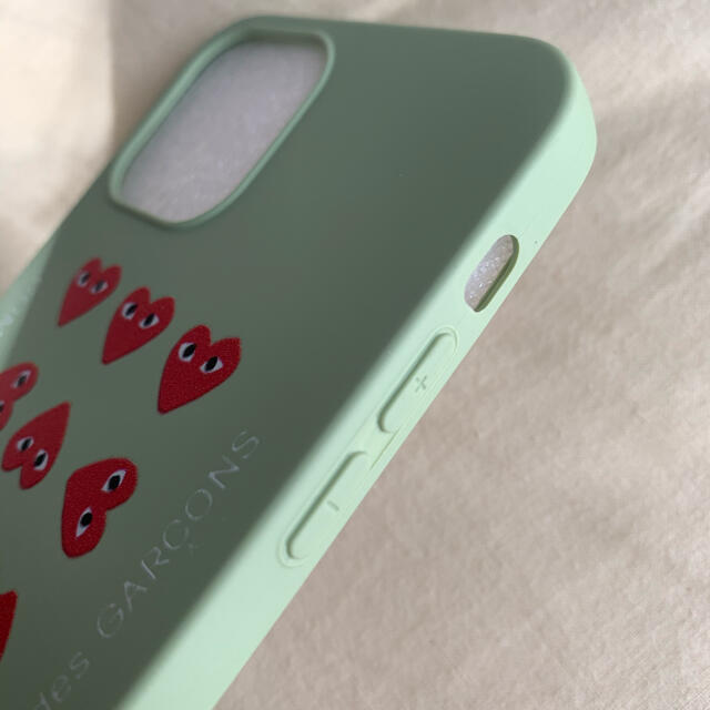 COMME des GARCONS(コムデギャルソン)の新品　iPhone12 iPhoneケース　シンプル　ハート　 スマホ/家電/カメラのスマホアクセサリー(iPhoneケース)の商品写真