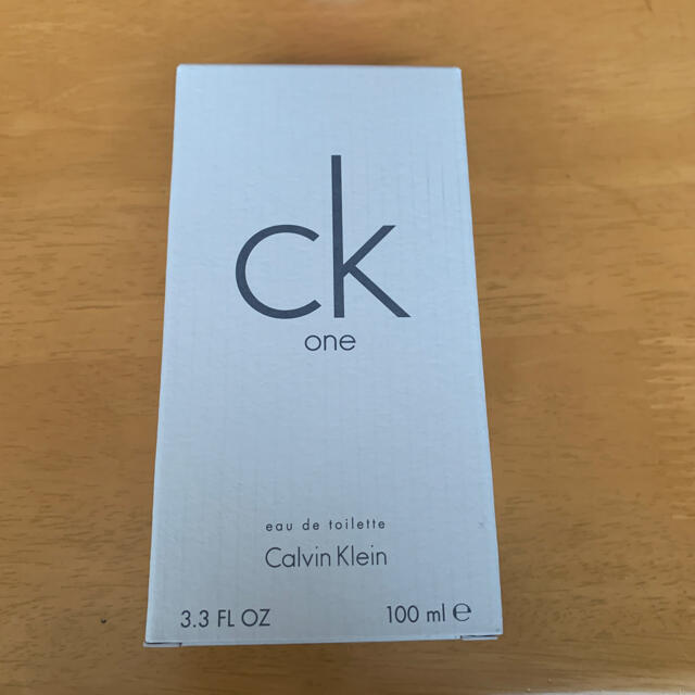 Calvin Klein(カルバンクライン)のカルバンクラインシーケーワンオードトワレ(スプレー付き) コスメ/美容の香水(香水(男性用))の商品写真