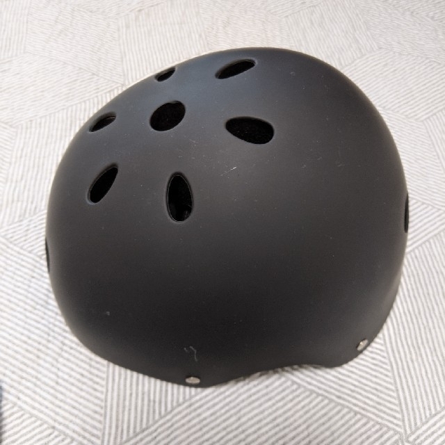 ヘルメット　プロテクター　セット スポーツ/アウトドアのスポーツ/アウトドア その他(スケートボード)の商品写真