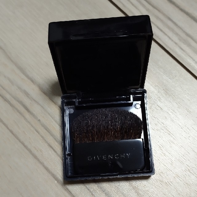 GIVENCHY(ジバンシィ)のジバンシィ プリズム アゲイン ブラッシュ01 コスメ/美容のベースメイク/化粧品(チーク)の商品写真