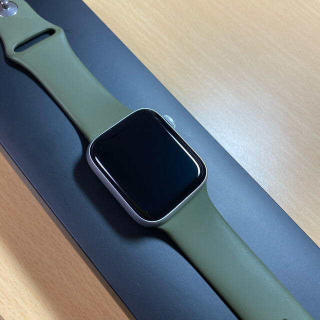 豊富な最新作 Apple Watch - 美品　apple watch se 44mm シルバーの通販 by suzu-B shop｜アップルウォッチならラクマ 格安正規店