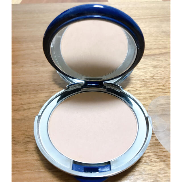 la prairie  powder finish