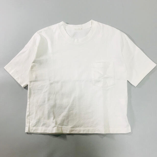 GU(ジーユー)のgu ジーユー  無地Tシャツ ポケT レディース　半袖　ホワイト　白　夏物 レディースのトップス(Tシャツ(半袖/袖なし))の商品写真