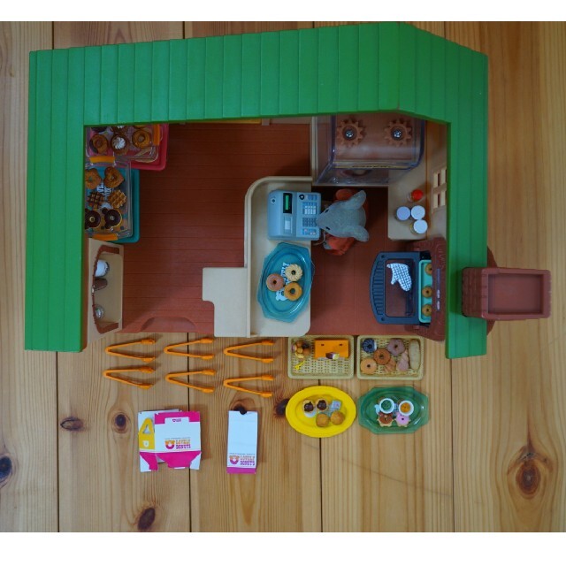 EPOCH(エポック)のシルバニアファミリー　森の水車のパン屋さん エンタメ/ホビーのおもちゃ/ぬいぐるみ(キャラクターグッズ)の商品写真