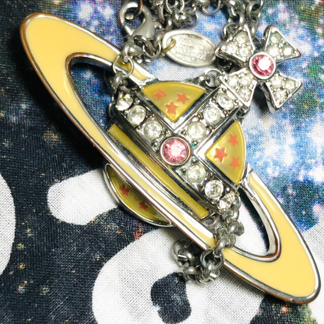 Vivienne Westwood - ヴィヴィアン バスレリーフ オーブ スター Vivienne Westwood - ヴィヴィアン バスレリーフ オーブ スター