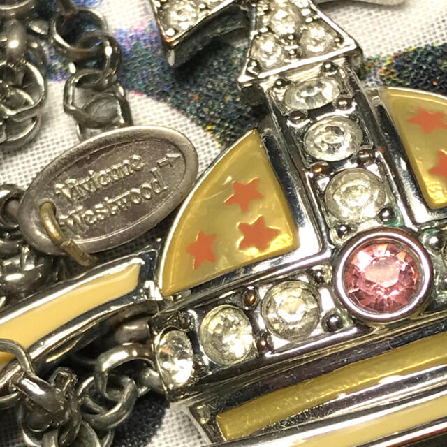 Vivienne Westwood(ヴィヴィアンウエストウッド)のヴィヴィアン バスレリーフ　オーブ　スター　ネックレス レディースのアクセサリー(ネックレス)の商品写真