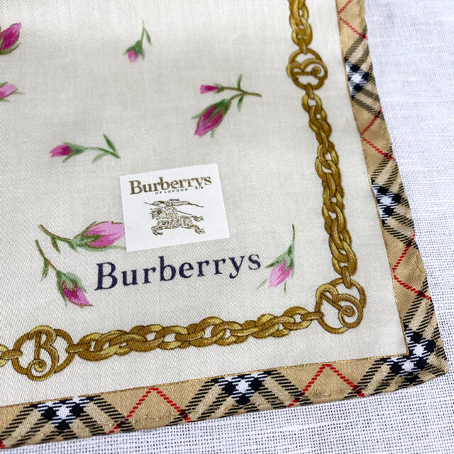 BURBERRY(バーバリー)のバーバリー　Burberry ハンカチ レディースのファッション小物(バンダナ/スカーフ)の商品写真