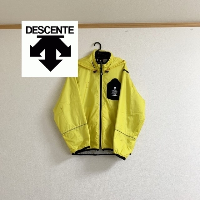 DESCENTE(デサント)のDESCENTE デサント ナイロンジャケット イエロー ワンポイント メンズのジャケット/アウター(ナイロンジャケット)の商品写真