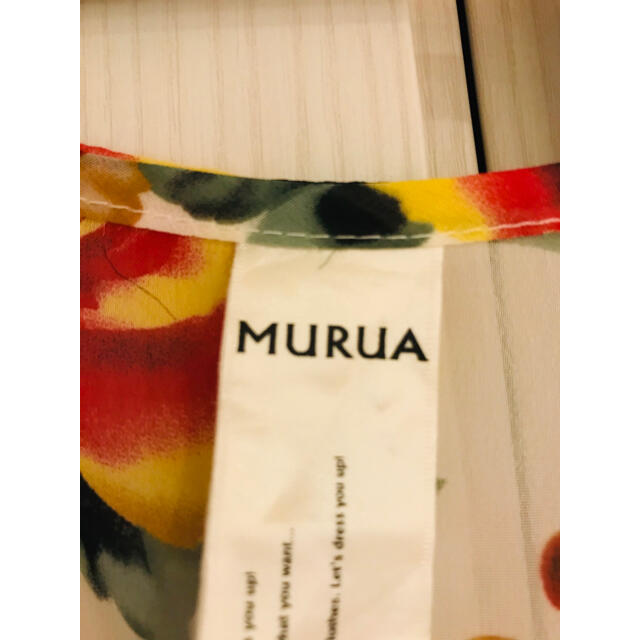 MURUA(ムルーア)の【値下げしました】花柄ワンピース　アシンメトリー レディースのワンピース(ひざ丈ワンピース)の商品写真