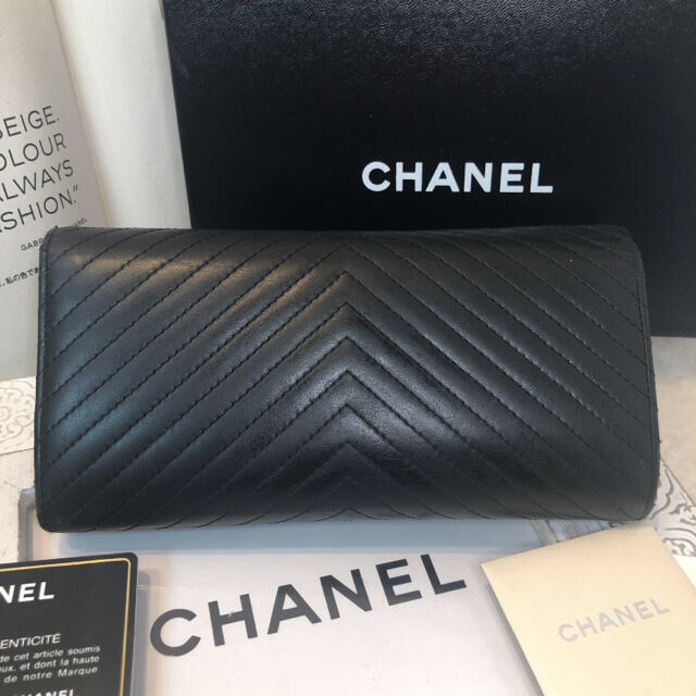 期間限定お値下げ❣️CHANEL カンボンライン