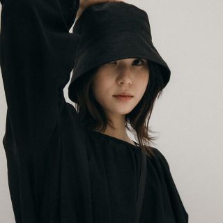 オオトロ(OHOTORO)のlinen bucket hat(ハット)