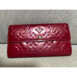 ルイヴィトン(LOUIS VUITTON)のルイ・ヴィトン 長財布 エナメル 赤色(財布)