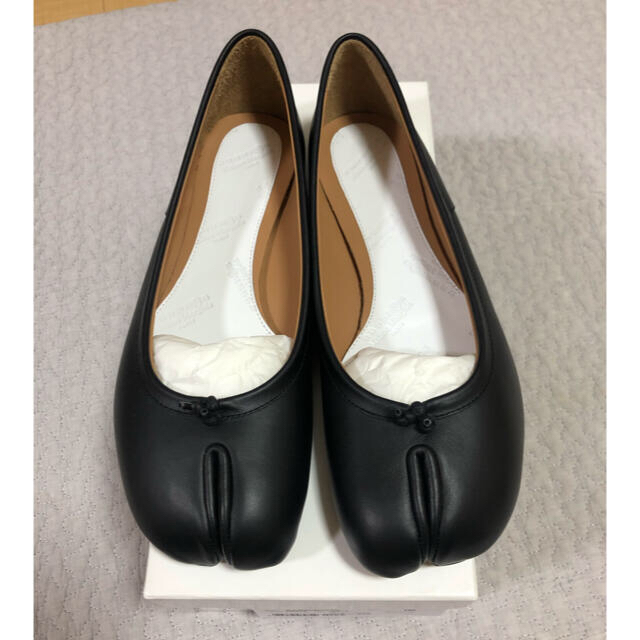 Maison Martin Margiela(マルタンマルジェラ)の新品未使用‼︎メゾンマルジェラ　タビバレエシューズ　size37.5 レディースの靴/シューズ(バレエシューズ)の商品写真