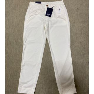 ギャップ(GAP)の新品未使用　GAPガールフレンドチノパンツ　00白9号ストレート(チノパン)