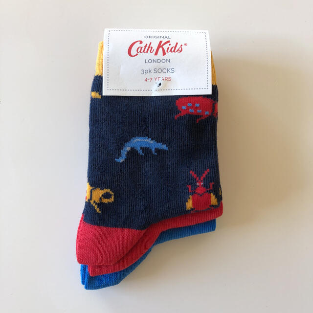 Cath Kidston(キャスキッドソン)の新品　キャスキッドソン　キッズソックス3足セット キッズ/ベビー/マタニティのこども用ファッション小物(靴下/タイツ)の商品写真