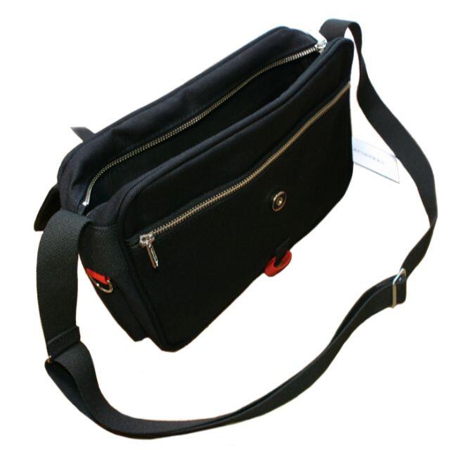 marimekko(マリメッコ)のマリメッコ ショルダーバッグ ブラック レディースのバッグ(ショルダーバッグ)の商品写真
