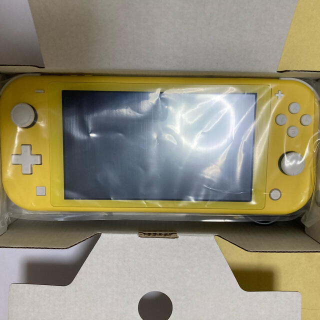 Nintendo Switch Lite イエロー