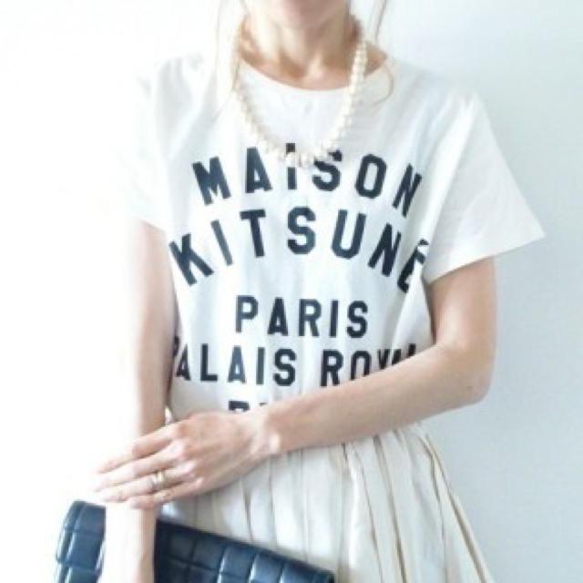 MAISON KITSUNE'(メゾンキツネ)のkitsuneメゾンキツネ★ロゴTシャツ ドゥロワーロンハーマンIENAROKU レディースのトップス(Tシャツ(半袖/袖なし))の商品写真