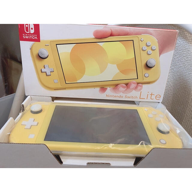 再出品 Nintendo Switch Lite Yellow