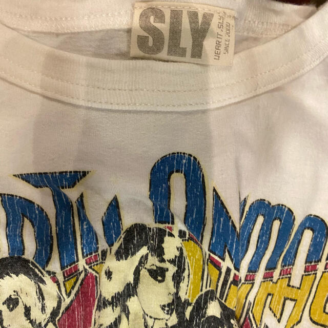 SLY(スライ)のSLY Tシャツ レディースのトップス(Tシャツ(半袖/袖なし))の商品写真