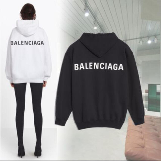 3h限定価格！BALENCIAGA ワンポイントスウェット　ネイビー