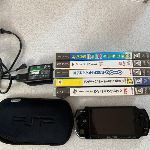 PSP 3000 ブラック 美品☆ソフト5本付  セット