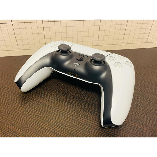 PlayStation(プレイステーション)のPS5 DualSense背面ボタン増設カスタムコントローラー エンタメ/ホビーのゲームソフト/ゲーム機本体(その他)の商品写真