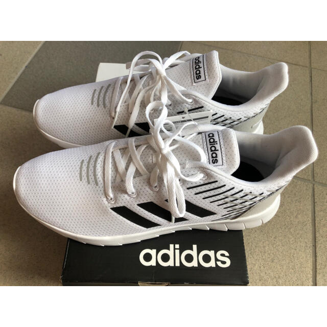 adidas(アディダス)のアディダス ASWEERUN F36332 ホワイト メンズの靴/シューズ(スニーカー)の商品写真