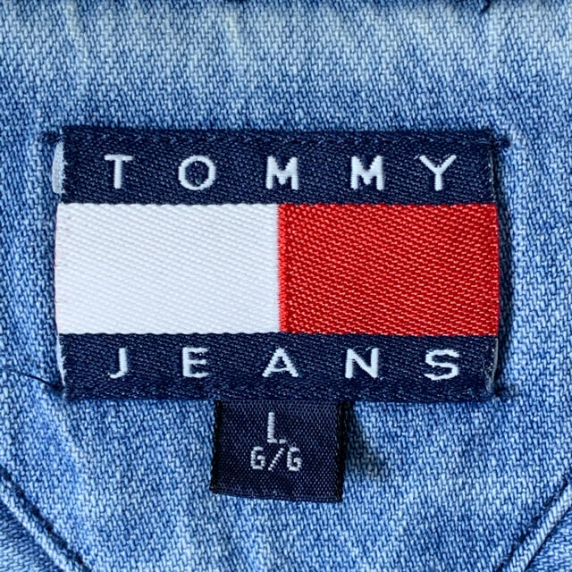 TOMMY(トミー)の送料無料！！ トミージーンズ 刺繍ロゴ ゆるだぼ 90s 切り返し デニムシャツ メンズのトップス(シャツ)の商品写真