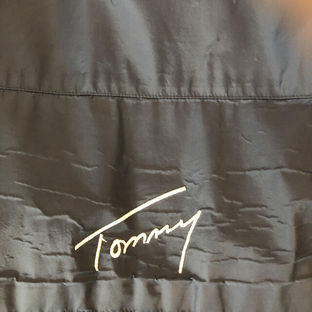TOMMY HILFIGER(トミーヒルフィガー)のみかん様専用最終セール値下げ再TOMMY  マウンテンパーカー　紺 メンズのジャケット/アウター(マウンテンパーカー)の商品写真